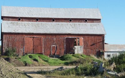UPDATE: Foundation restoration for the Bradley-Craig barn