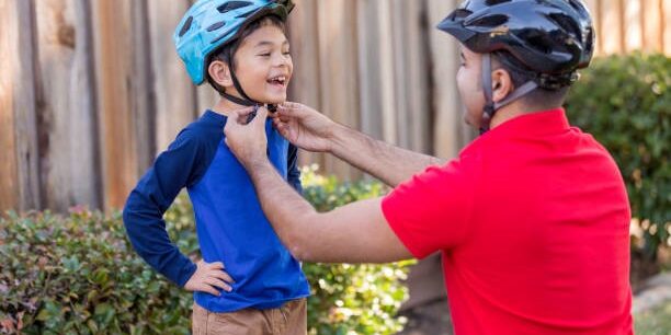 Partnering for safety: Ottawa Public Health, Safer Roads Ottawa, City of Ottawa’s Integrated Neighbourhood Services and CHEO team up on head injury prevention